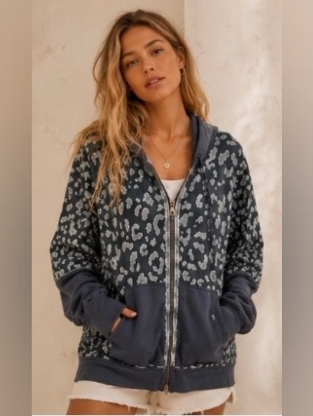 We The Free Meow Oversized Hoodie by Free People M NWT In Washed Black Combo - Picture 4 of 10